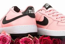 Load image into Gallery viewer, 2019 Valentines Day Air Force 1’s (Size 8.5W)
