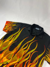 Load image into Gallery viewer, Flames S/S Button Up (L)

